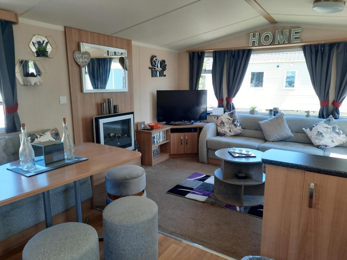 Haggerston Castle 3 Bedroom Deluxe Holiday Home Cheswick  Exterior foto