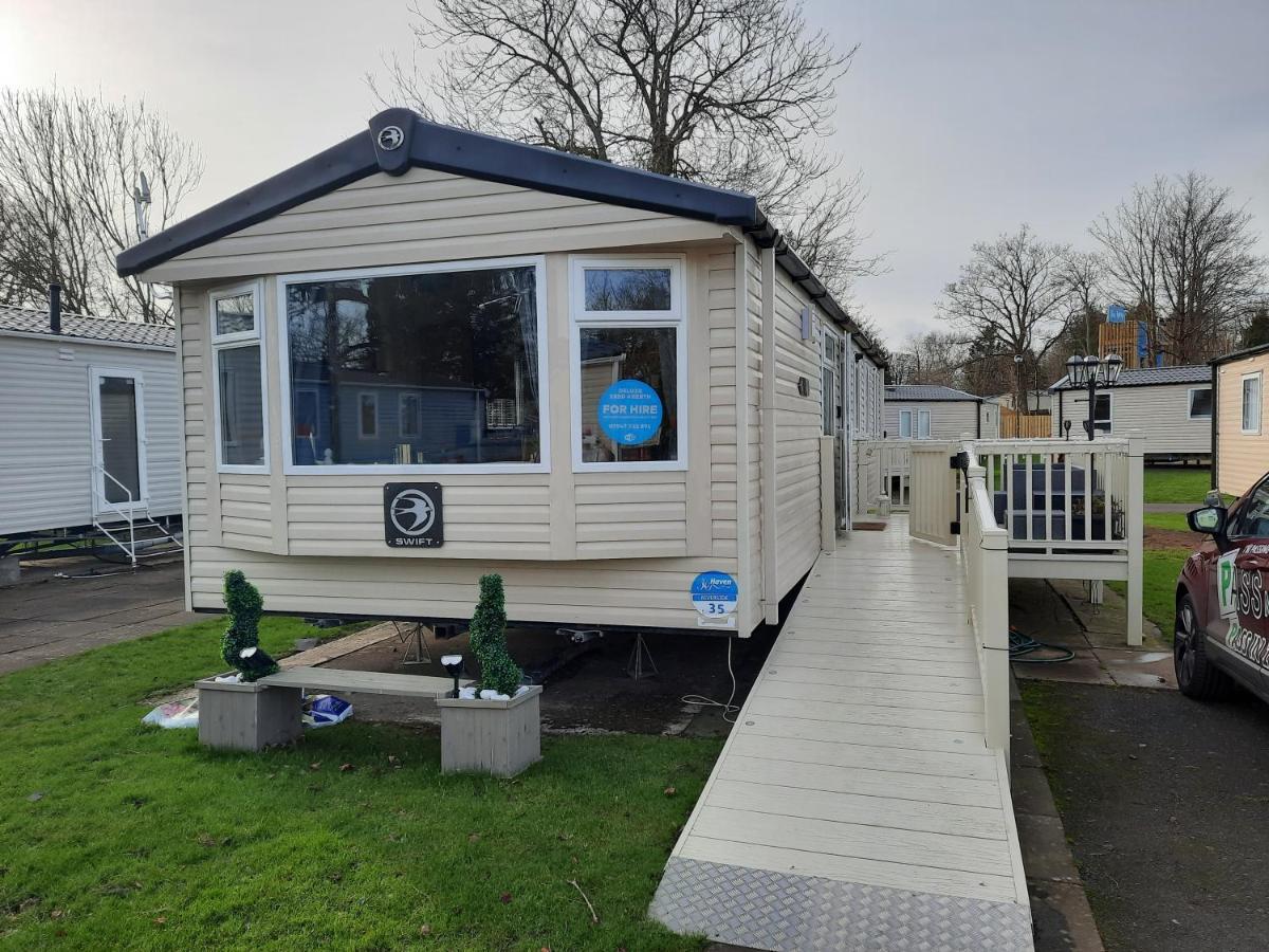 Haggerston Castle 3 Bedroom Deluxe Holiday Home Cheswick  Exterior foto